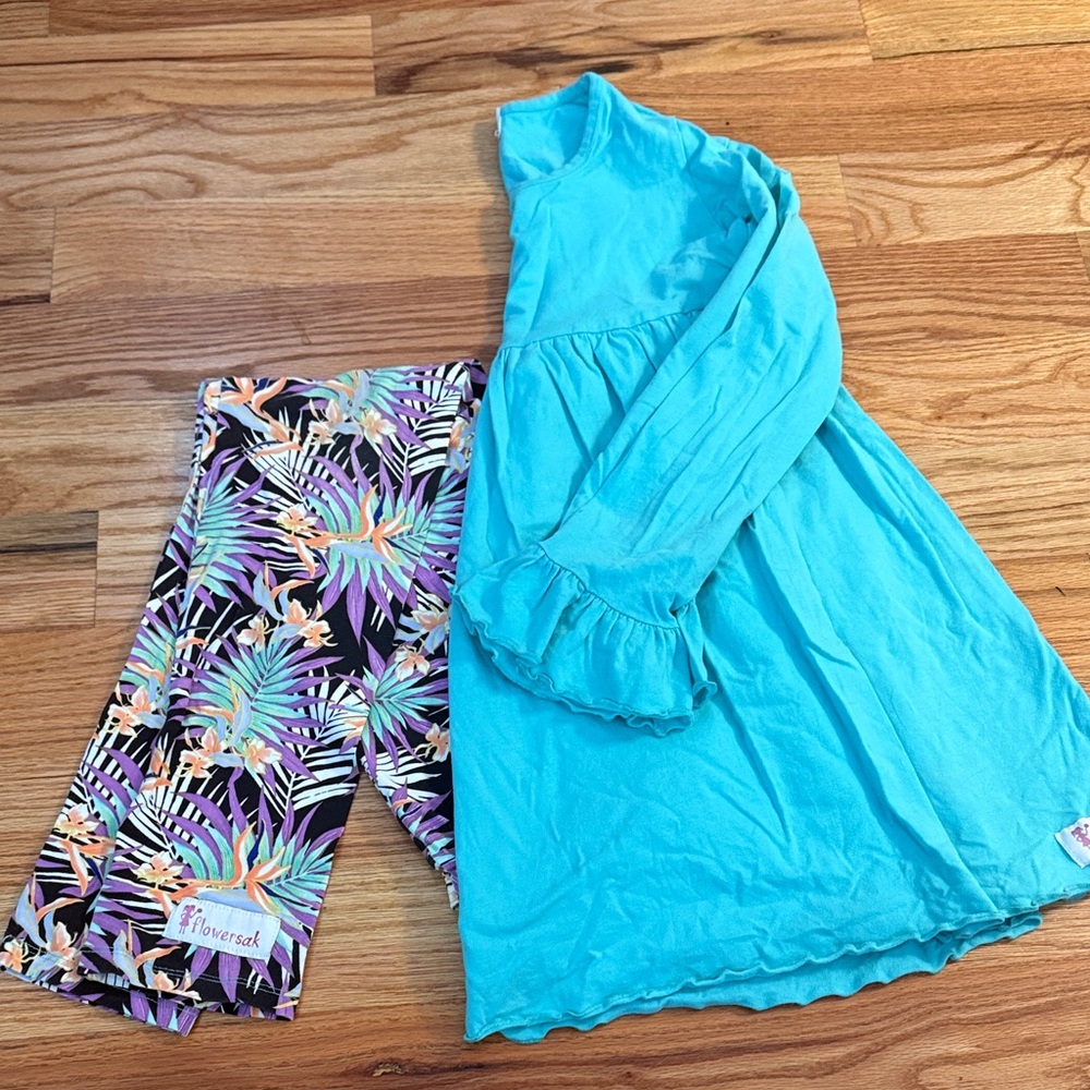 Blue Tunic and Floral Leggings Set